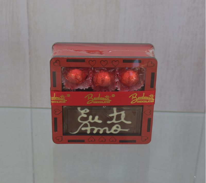 caixa-de--bombom-bombonatti-3-bombons-e-eu-te-amo-1