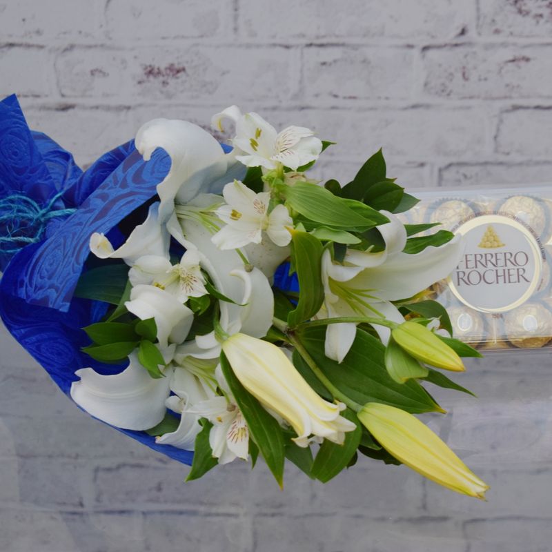 BUQUE-LIRIOS--BLUE--COM-FERRERO-2
