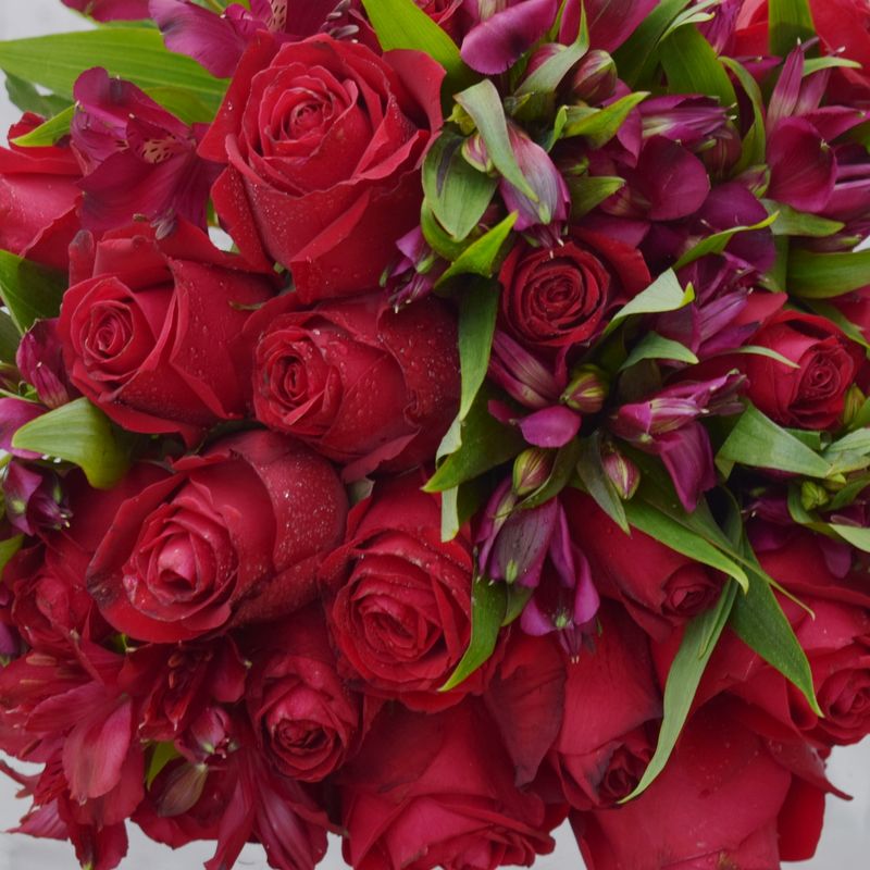 BUQUE-VERMELHO-DE-FLORES-4