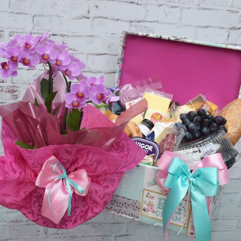 CAFE-DA-MANHA-NO-BAU-ESTAMPADO-ROSA-COM-MINI-ORQUIDEA-3