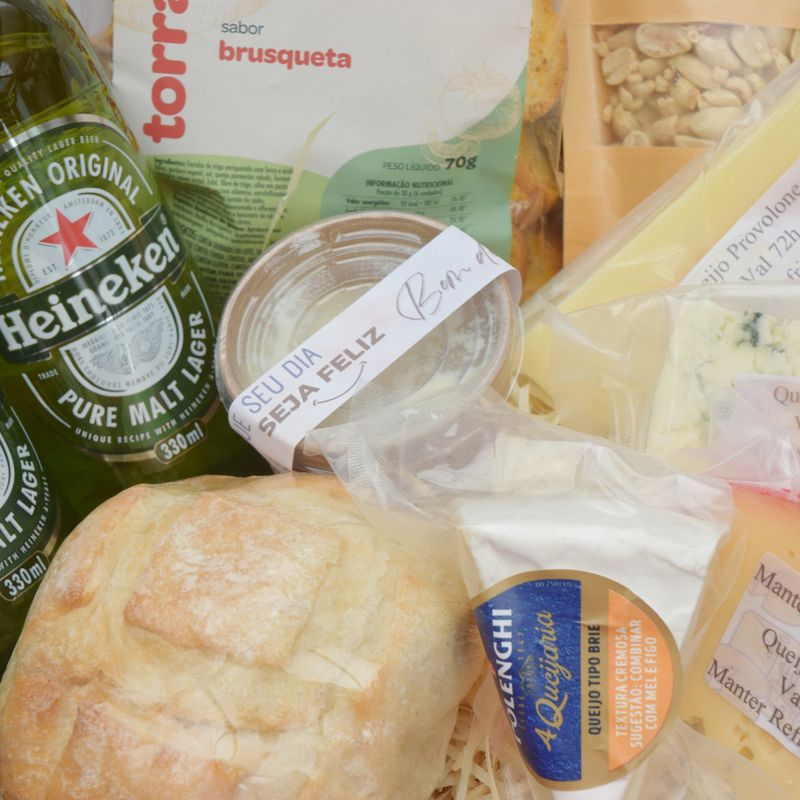 CESTA-QUEIJOS-E-PETISCOS-PALADAR-SOFISTICADO-COM-CERVEJA-HEINEKEN-6