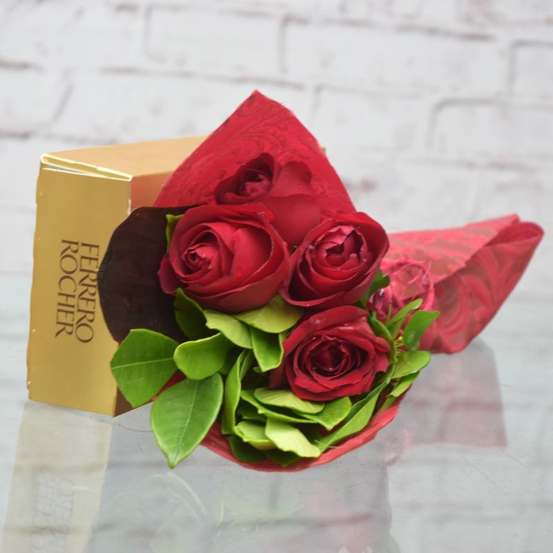 kit-rosas-e-bombom-ferrero-rocher-para-entregar-02