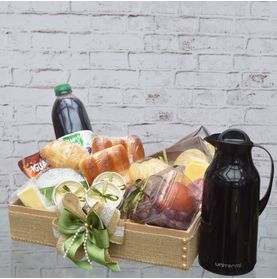 Cesta de Café Para Uma Familia Especial C/ Garrafa Térmica Azul ou Preta