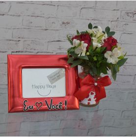Kit Flores Suspiro de Amor e Porta Retrato