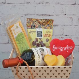 Kit Petiscos e Chocolates Amor Verdadeiro