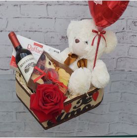 Kit de Petiscos Vinho Bombom e Urso Para Dizer Que Te Amo