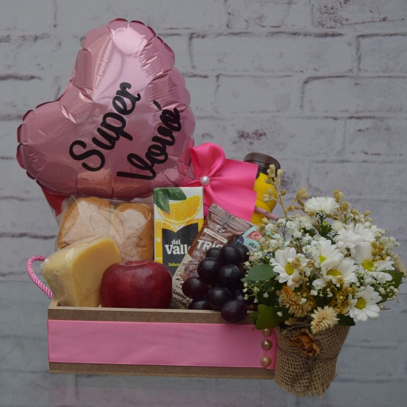 kit-cafezinho-basico-para-a-vovo-com-balao-coracao-e-flores-1