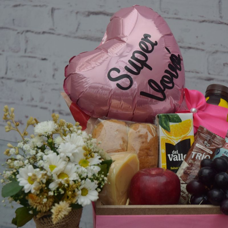 kit-cafezinho-basico-para-a-vovo-com-balao-coracao-e-flores-4