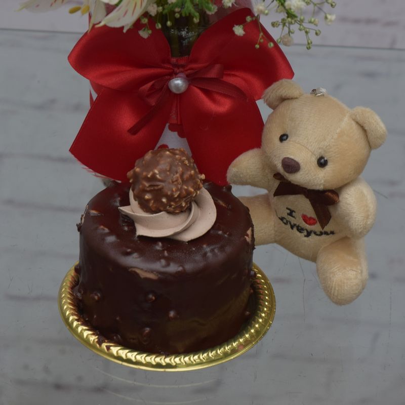 suspiro-de-amor-vermelho-e-branco-com-urso-chaveiro-e-mini-bolo-ferrero-rocher-4