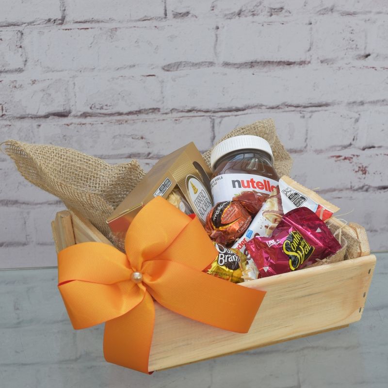 caixote-rustico-com-chocolates-para-presentear-2