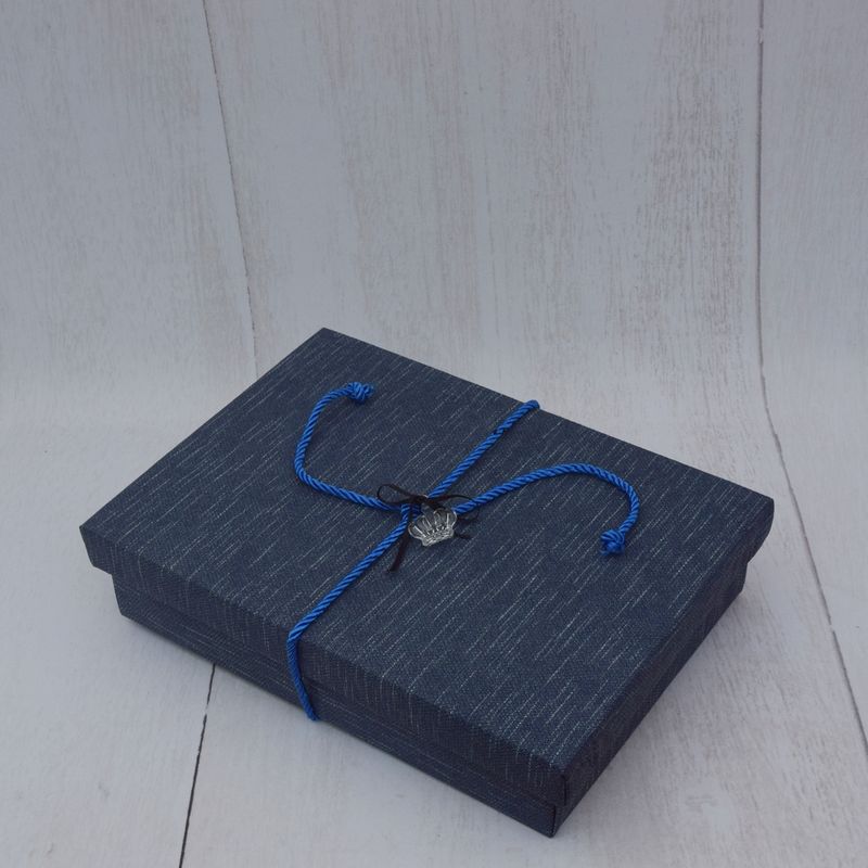 CAIXA-RETANGULAR-MDF-CUSTOMIZADA-AZUL-1 .jpg