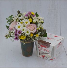 Vaso Florido com Margaridas Delicadas