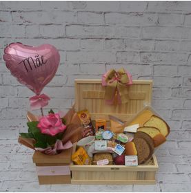 Cesta de Café da Manhã para o Dia Das Mães com Bolo, Suco, Pães e Queijos para Entregar para Ela C/colombiana Pink + Balão
