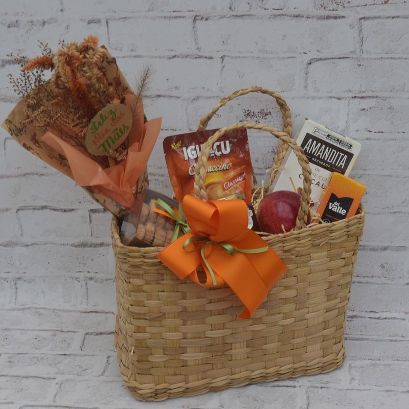 kit-delicadeza-de-mae-na-sacola-de-taboa-com-flores-secas-geleia-suco-palmier-e-maca-3.jpg