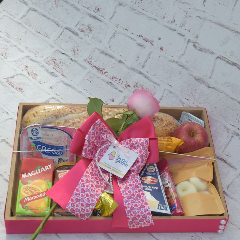cesta-de-cafe-da-manha-de-presente-pra-voce-com-rosa-1.JPG
