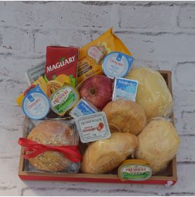 Kit Café da Manhã com Pães e Pão de Queijo para Você