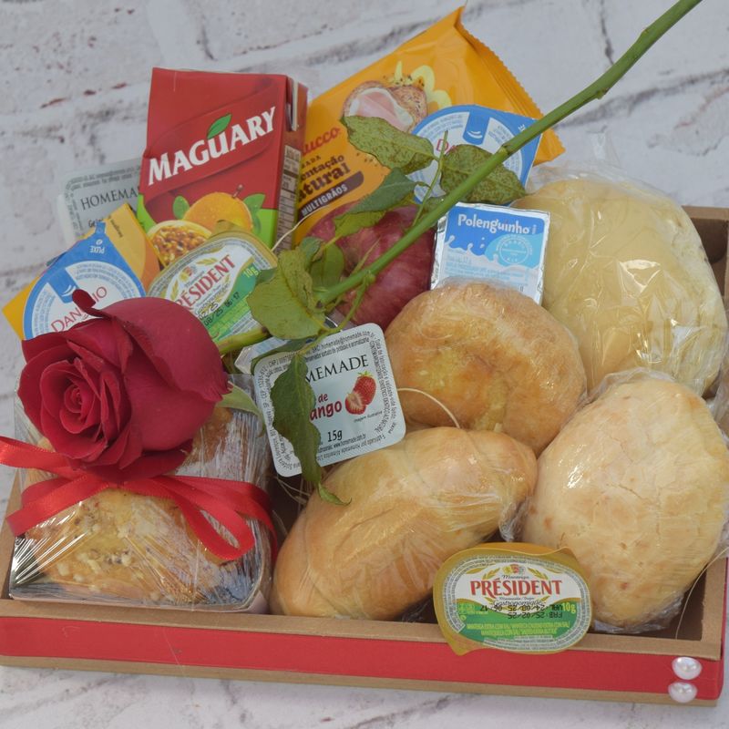 kit-cafe-da-manha-com-paes-e-pao-de-queijo-para-voce-com-rosa-3.JPG