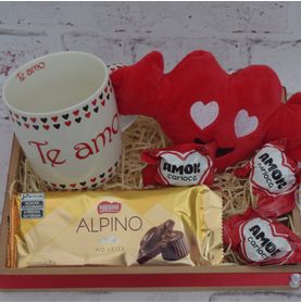 Kit Coração Caneca e Chocolates para Os Namorados Te Amo
