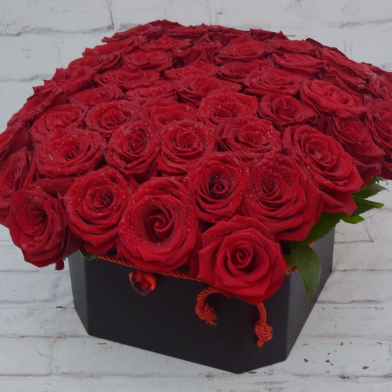 arranjo-com-50-rosas-colombianas-para-conquistar-uma-mulher-3