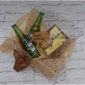 Cesta de Petiscos e Cervejas Chique para Ele com Mensagem