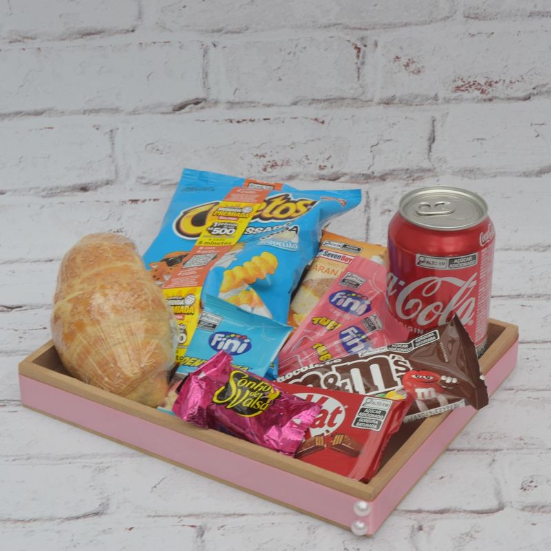 kit-doce-encanto-com-doces-e-coca-cola-para-menina-5