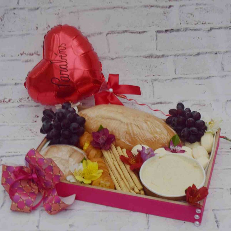 graze-box-com- paes-torrada-e- fondue-de-queijo-3