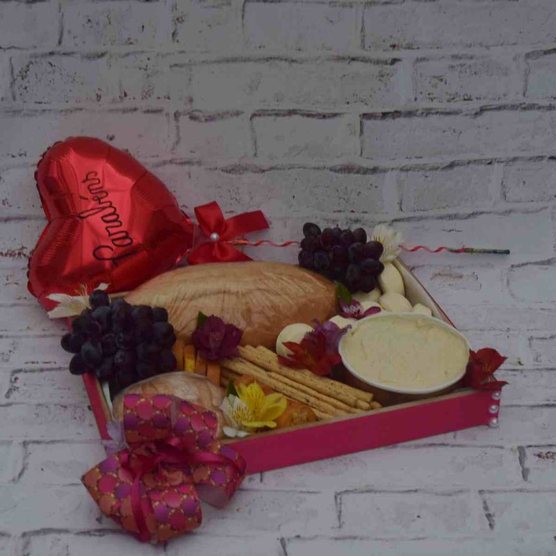 graze-box-com- paes-torrada-e- fondue-de-queijo-5