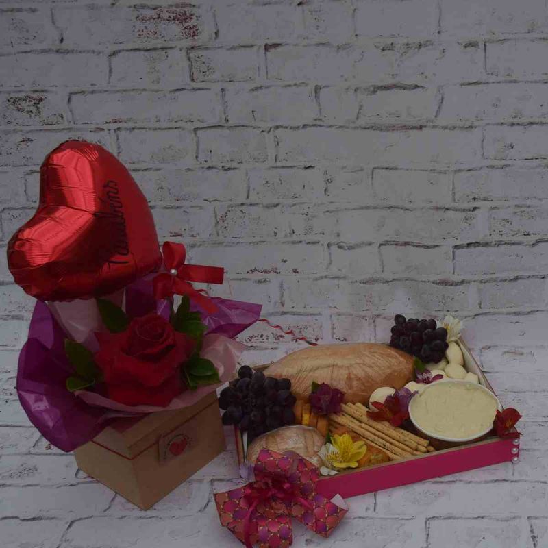 graze-box-com- paes-torrada-e- fondue-de-queijo-4