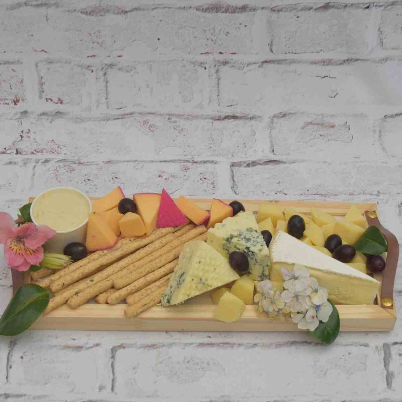 tabua-de-queijos-petiscos-e-pate-delicioso-no-seu-aniversario-5